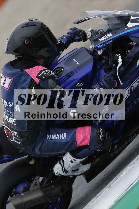 Archiv-2025/02 28.-31.01.2025 Moto Center Thun Jerez/gruen-green/404